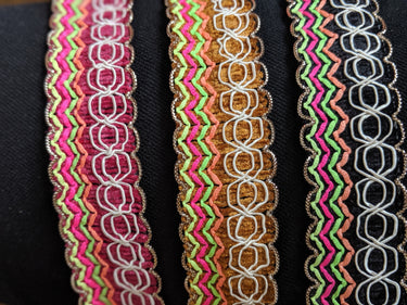 Maroon / Brown / Black, White, Neon-Orange